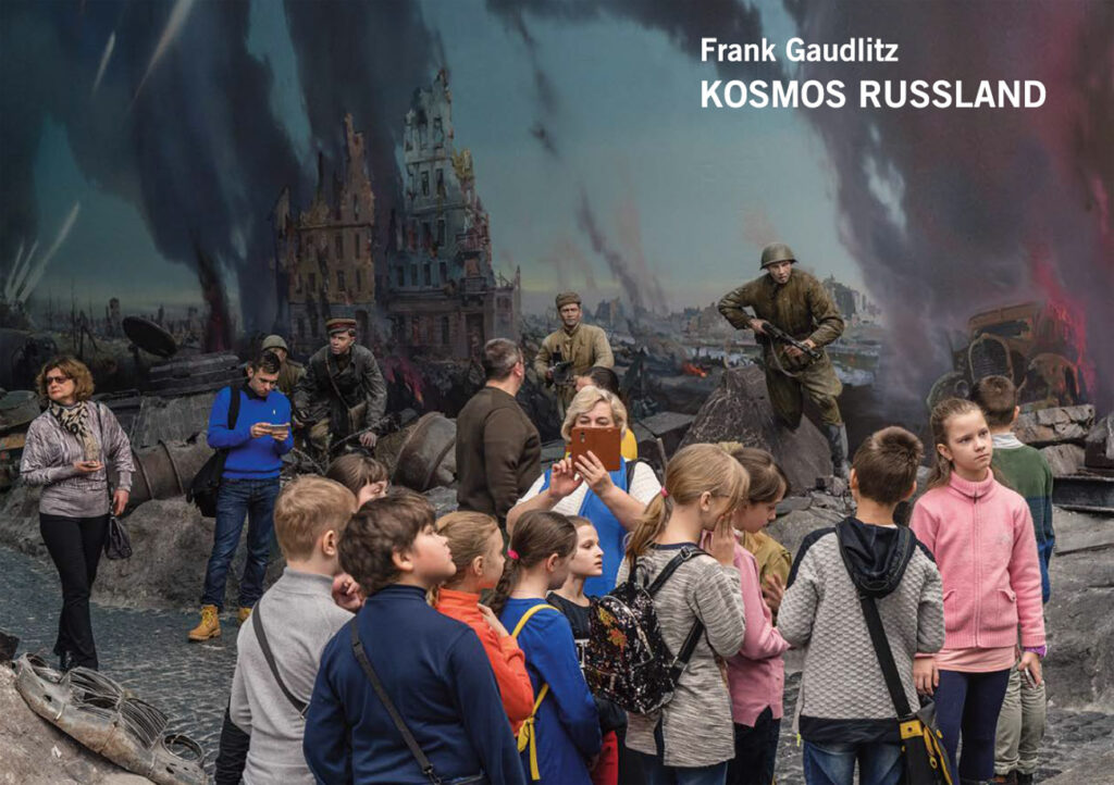 Kosmos Russland – Titelbild des Flyers zur Ausstellung in Berlin. Foto: © Frank Gaudlitz